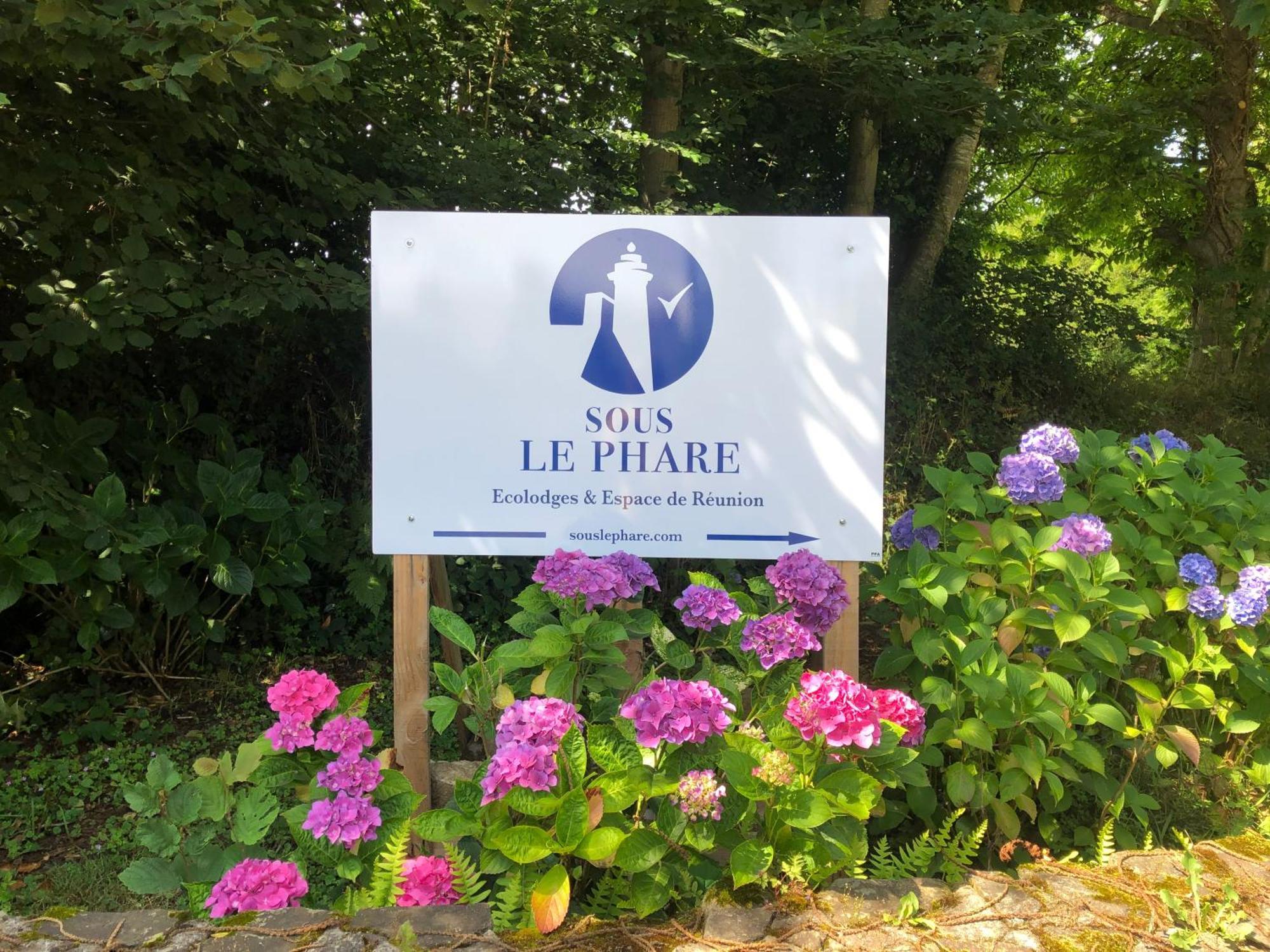 Les Ecolodges Sous Le Phare Louannec Εξωτερικό φωτογραφία